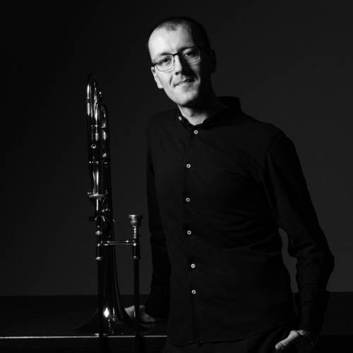 Bild für Beitrag: Grenzüberschreiter aus dem Ruhrgebiet | Ein Interview mit dem Posaunen-Erneuerer Rocco Rescigno