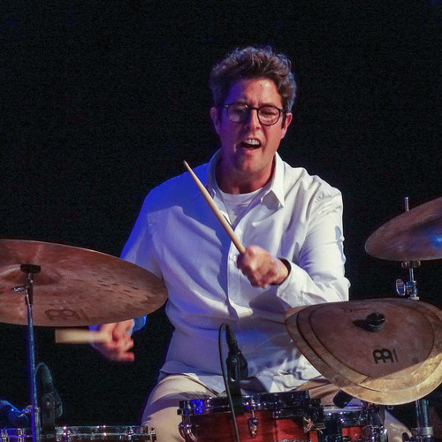 Bild für Beitrag: Weltklasse in organischer Architektur | Triosence bot in der Scharounaula vollendeten Hörgenuss