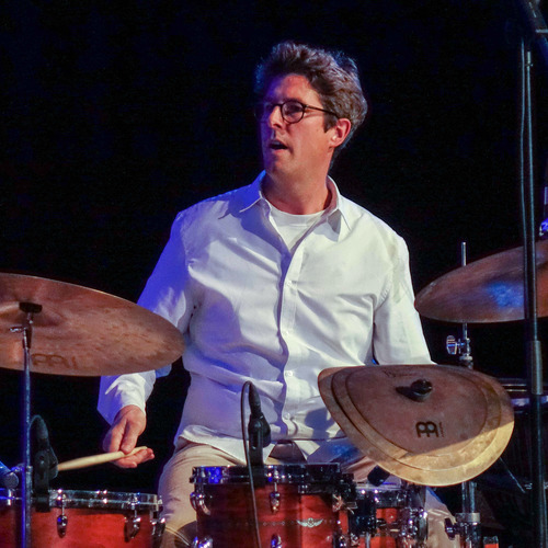 Bild für Beitrag: Weltklasse in organischer Architektur | Triosence bot in der Scharounaula vollendeten Hörgenuss