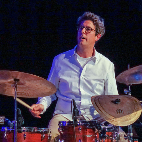 Bild für Beitrag: Weltklasse in organischer Architektur | Triosence bot in der Scharounaula vollendeten Hörgenuss