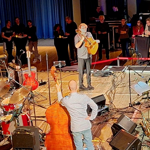 Bild für Beitrag: Im Zeichen der Gitarre | 27. Hürther Jazznacht begeisterte