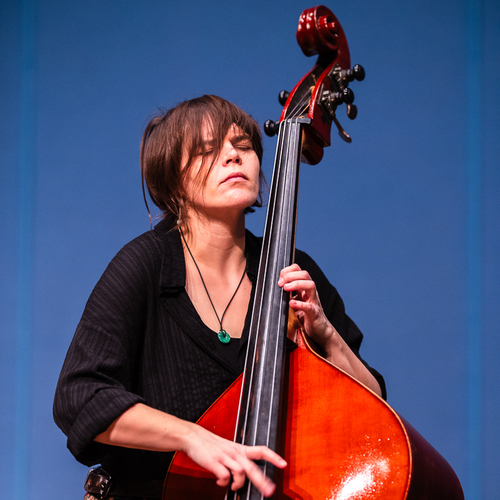 Bild für Beitrag: Lebendiger Raum fürs Experimentieren | „Klangbilder“ zelebrierte die Magie der Improvisation