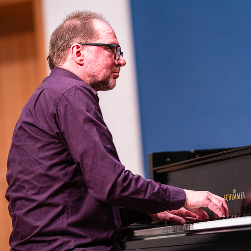 Bild für Beitrag: Lebendiger Raum fürs Experimentieren | „Klangbilder“ zelebrierte die Magie der Improvisation