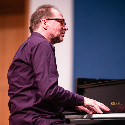 Bild für Beitrag: Lebendiger Raum fürs Experimentieren | „Klangbilder“ zelebrierte die Magie der Improvisation