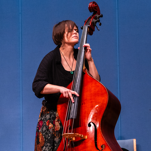 Bild für Beitrag: Lebendiger Raum fürs Experimentieren | „Klangbilder“ zelebrierte die Magie der Improvisation