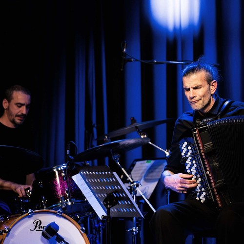 Bild für Beitrag: Von Urban Brass bis Sami-Folklore | Livebericht vom Trans4Jazz 2025