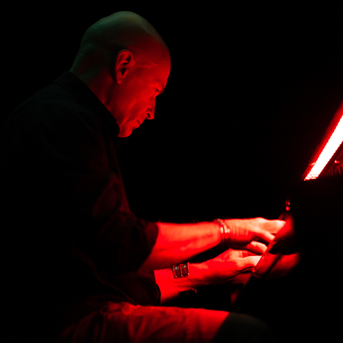 Bild für Beitrag: Kunst hören, Musik sehen | Eine synästhetische Reise im Bochumer Planetarium