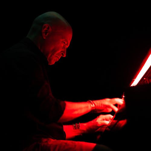 Bild für Beitrag: Kunst hören, Musik sehen | Eine synästhetische Reise im Bochumer Planetarium