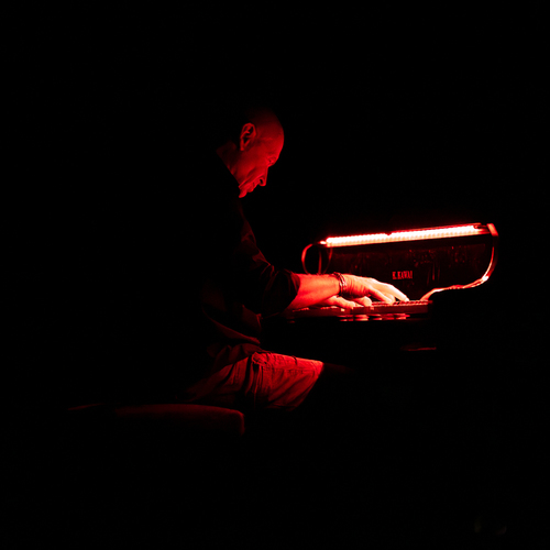 Bild für Beitrag: Kunst hören, Musik sehen | Eine synästhetische Reise im Bochumer Planetarium