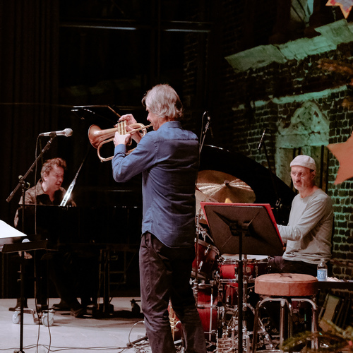 Bild für Beitrag: Architektur des Augenblicks | Stockhausen/Weber/Rossy überzeugten bei FineArtJazz