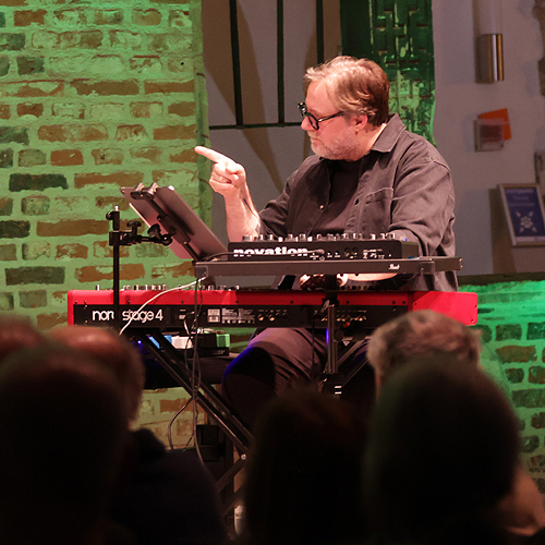 Bild für Beitrag: Swinging Sonnets | Caroll Vanwelden Trio begeisterte bei FineArtJazz