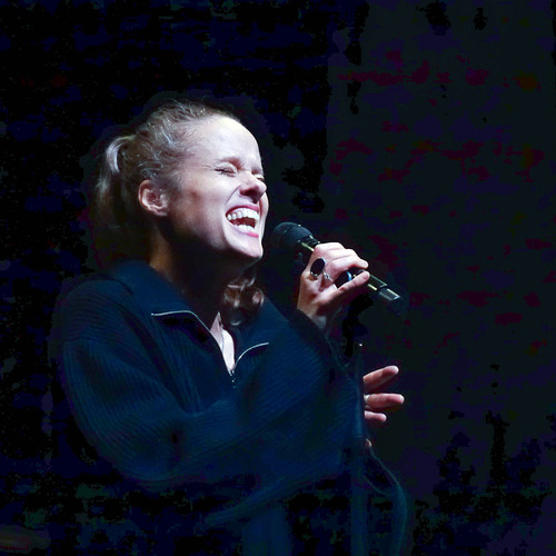 Bild für Beitrag: WDR Bigband meets Hanno Busch meets Anna Luca | Ein großer Abend mit Aufbruchscharakter