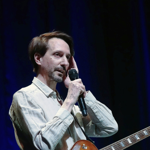 Bild für Beitrag: WDR Bigband meets Hanno Busch meets Anna Luca | Ein großer Abend mit Aufbruchscharakter