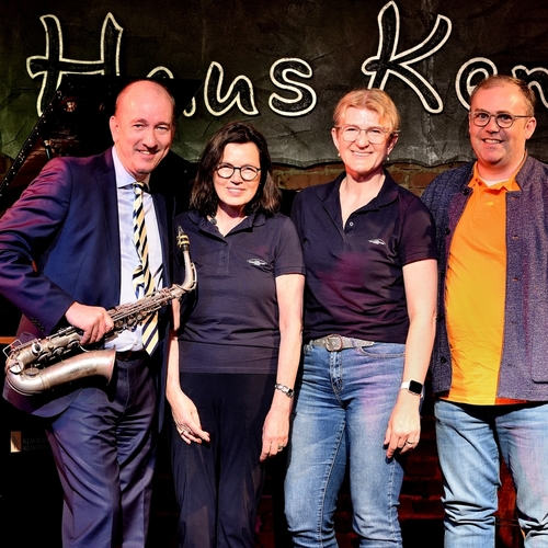 Bild für Beitrag: Benefizkonzert mit Chris Hopkins und Silvia Droste | „Swing into Spring“