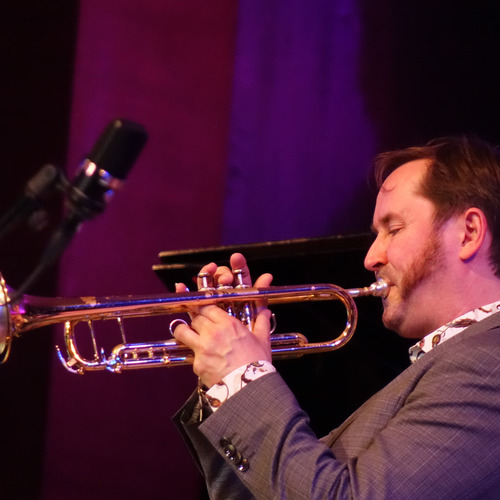 Bild für Beitrag: Das Leben als Improvisation begreifen | Diese Hommage an Miles Davis markiert eine Haltung