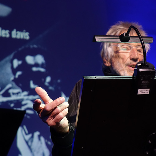 Bild für Beitrag: Das Leben als Improvisation begreifen | Diese Hommage an Miles Davis markiert eine Haltung