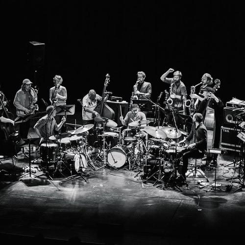 Bild für Beitrag: Jetzt wird es Sommer! | Ein Vorausblick auf das Südtirol Jazzfestival Alto Adige 2026