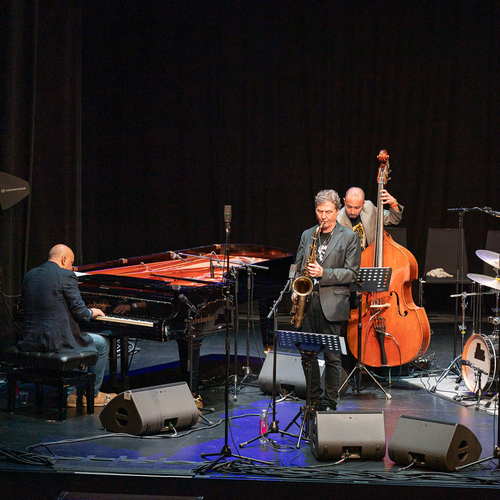 Bild für Beitrag: JAZZ IN DAUERROTATION | Ein Bericht vom Outreach Festival in Tirol