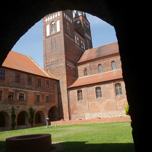 Bild für Beitrag: Integration kommt aus der Musik | Ein Festivalbericht von Jazz im Kloster
